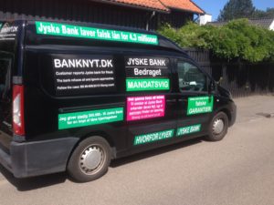 Jyske bank råbes op men nægtet at svare kunde som siger jyske bank har stjålet af betroet midler, eller taget af kassen til falsk lån falsk sikkerhed falsk garanti falsk regning som falsk provision, tinglyst falsk gæld til Nykredit Dette er mandat svig efter hvad der står i straffeloven, men straffe loven gælder ikke for jysk bank altså jyske bank