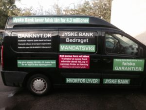 Gratis for jyske Banks reklame afdeling at komme på her. Det er spørgsmål Om bedrageri og ikke mindst mandat svig